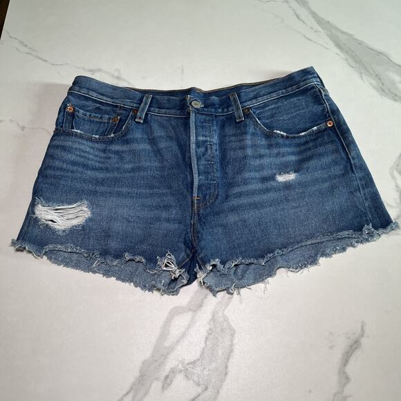 Levi's 501 Original Fit High Rise Women's Shorts Size 32 Distressed Button Fly - Picture 1 of 12